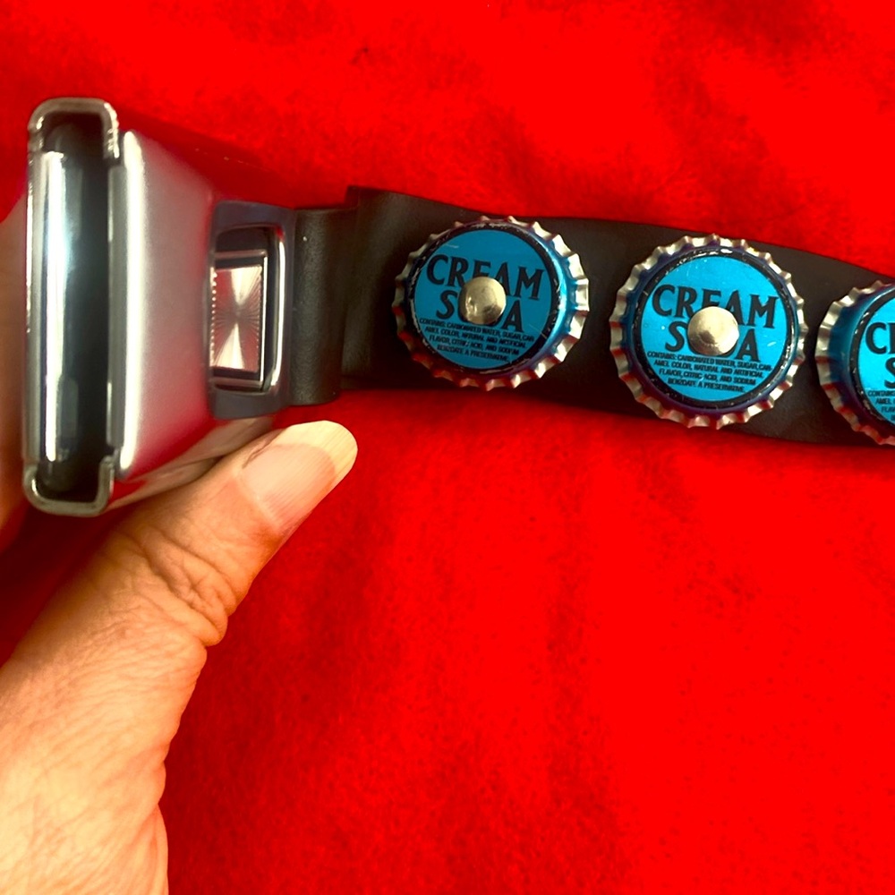 Belt 30 inches made from a seat Belt!!!! Pleaser note the small size.